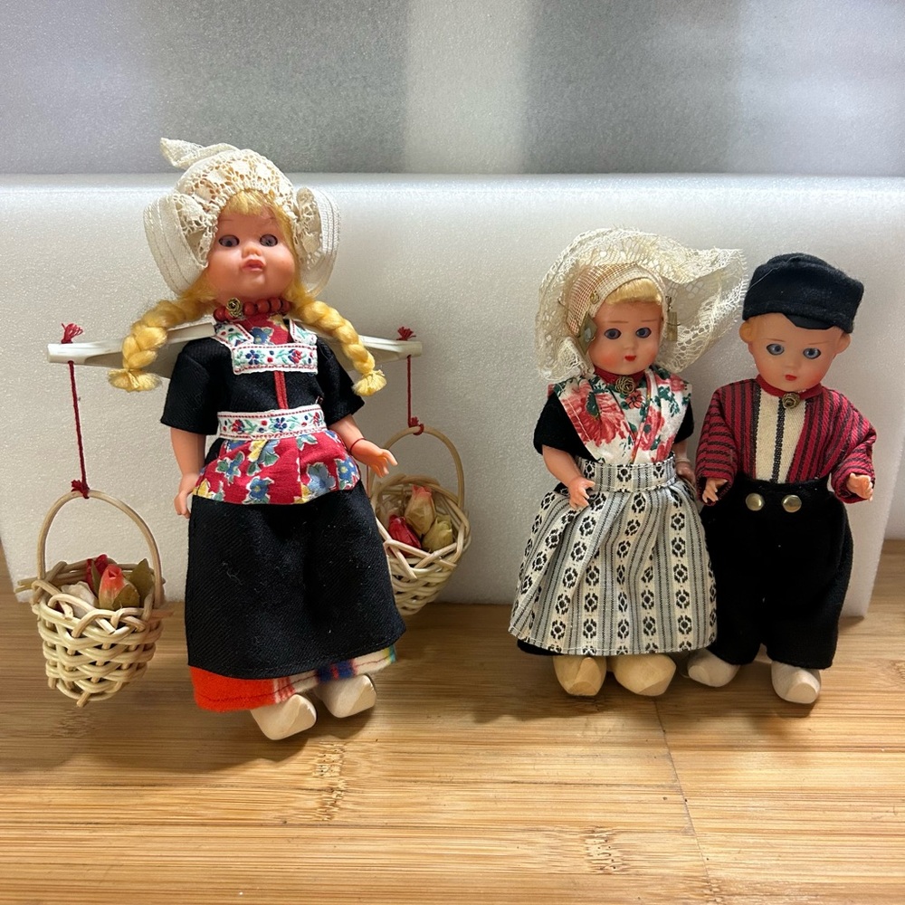 Vintage Traditional Dutch Costume Dolls- Lot of 3